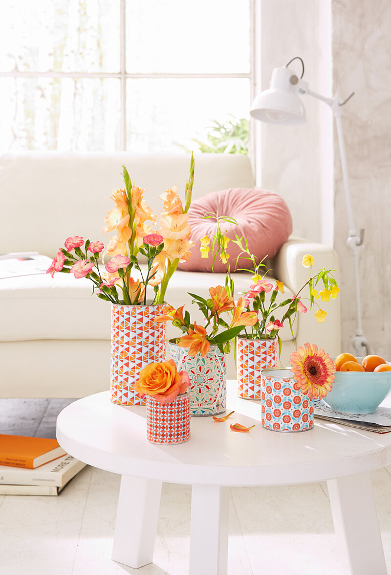 Basteln mit Dosen: Blumenvasen