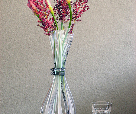 Schlauch-Vase in drei Schritten basteln