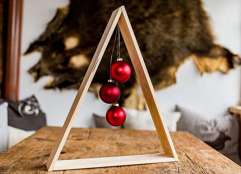 Weihnachtsbaum aus Holzleisten 