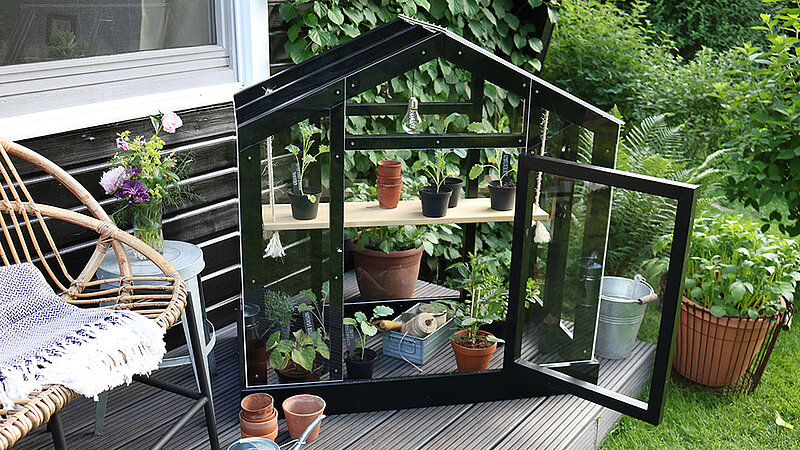 Modernes Gewächshaus für den Balkon bauen