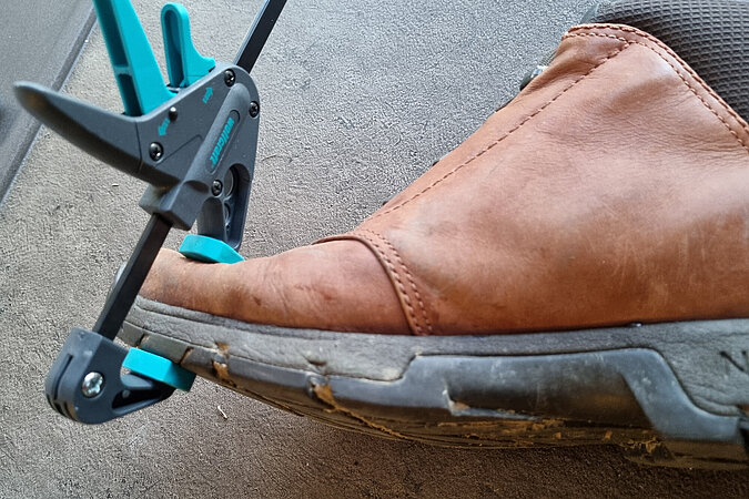 Schuhe kleben statt wegschmeißen